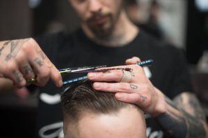 kim jest barber